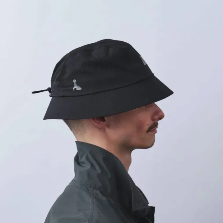 Bob Feather Bucket
