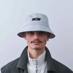 Bob Feather Bucket