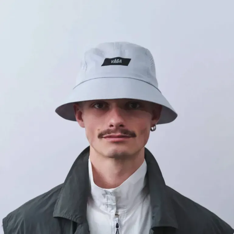 Bob Feather Bucket