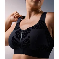 Brassière 92
