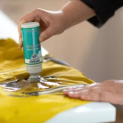 Spray Stain Scrub